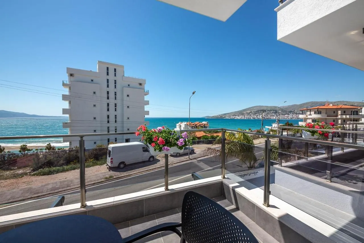 Azure Inn Hotel Sarandë